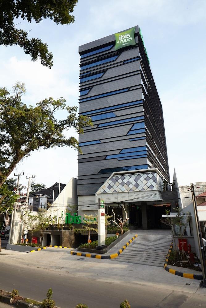 Ibis Styles Medan Pattimura Екстер'єр фото