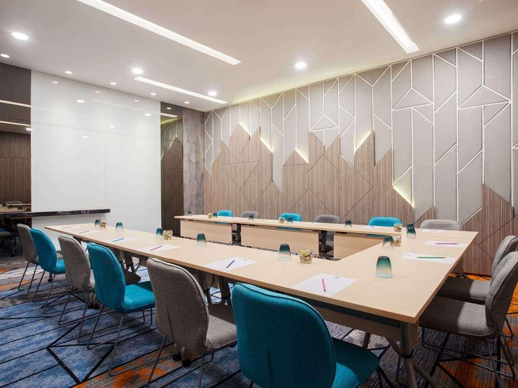 Ibis Styles Medan Pattimura Екстер'єр фото