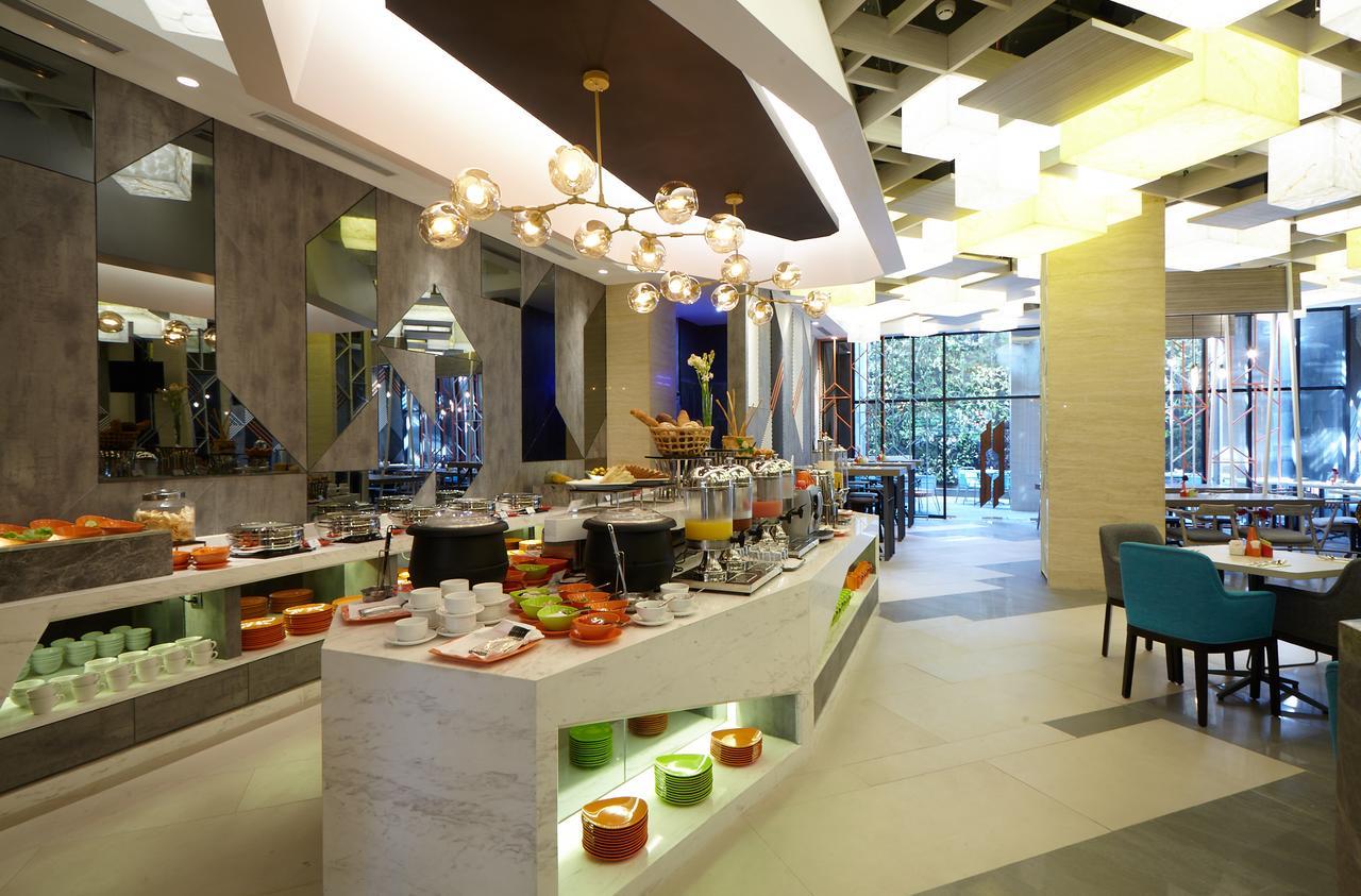 Ibis Styles Medan Pattimura Екстер'єр фото